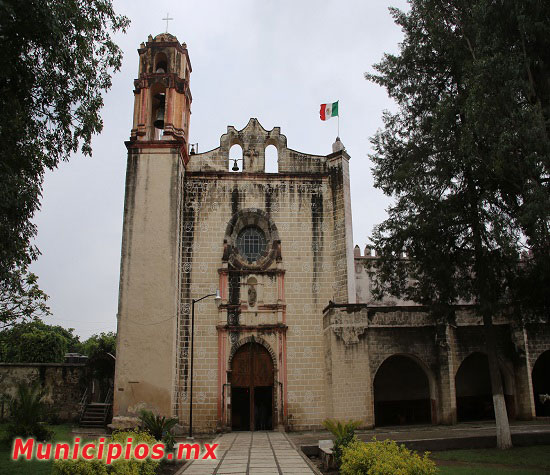 Iglesia de Totolapan en el estado de Morelos